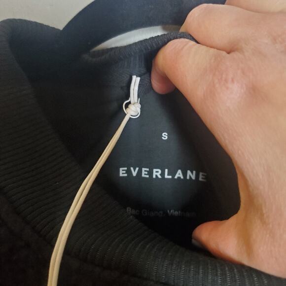 Everlane The ReNew Fleece Oversized Crew Black Small NWT Teddy Sweatshirt - Picture 11 of 16